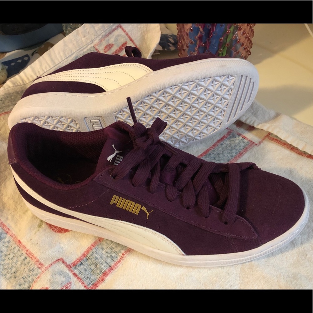 New Purple Suede Puma Sneakers Women’s Size 8